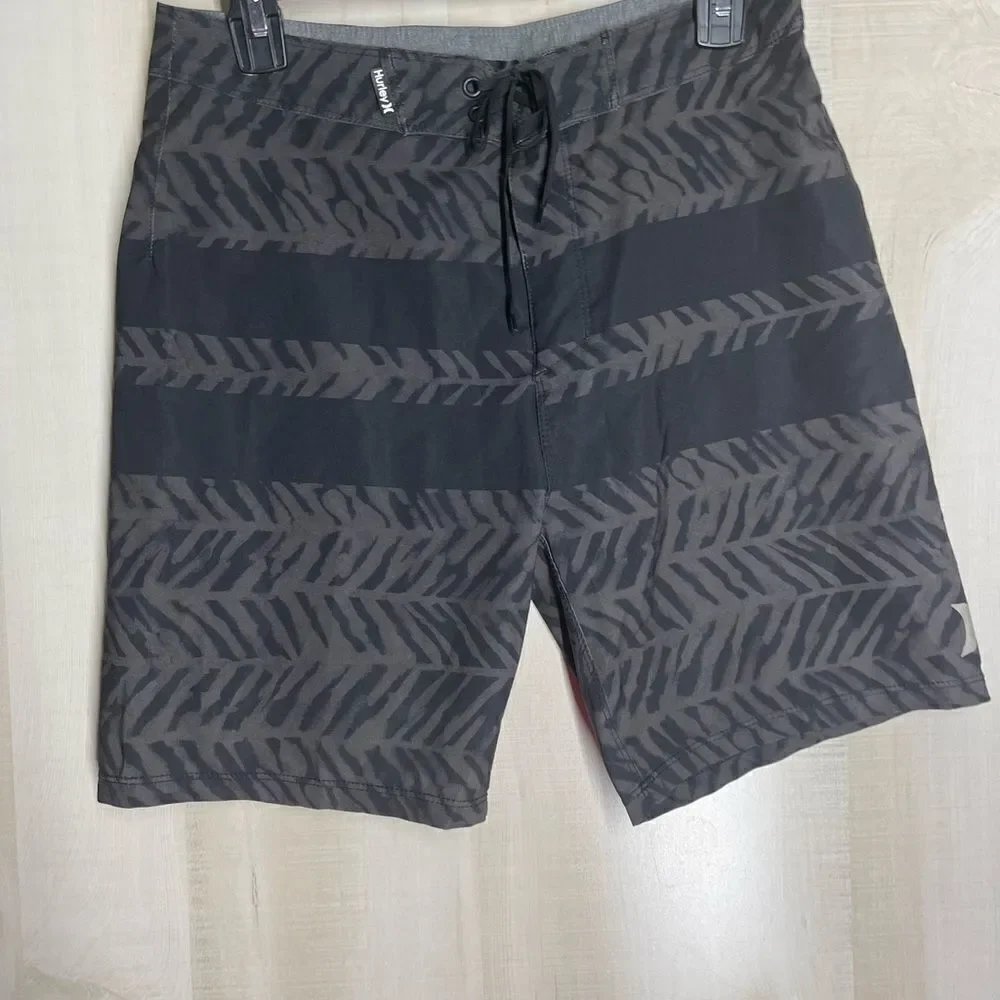 Hurley black and gray swim trunks board shorts,‎ size 28